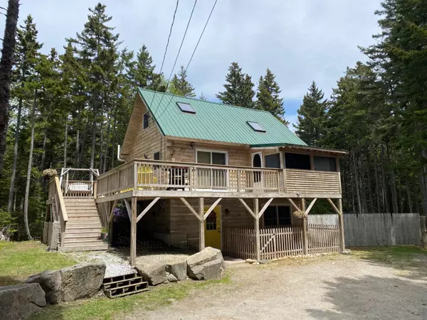 82 Bass Harbor Woods RD, Tremont, ME 04653