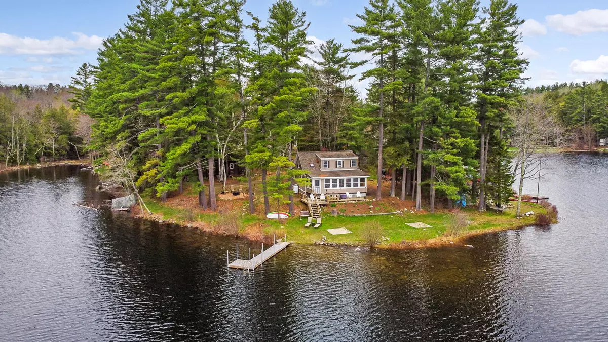 Sidney, ME 04330,637 Sunflower LN W