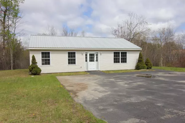 305 Old Brunswick RD, Gardiner, ME 04345