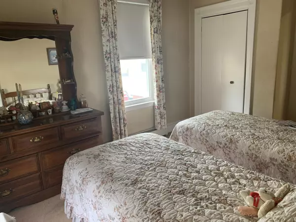 South Portland, ME 04106,517 Main ST