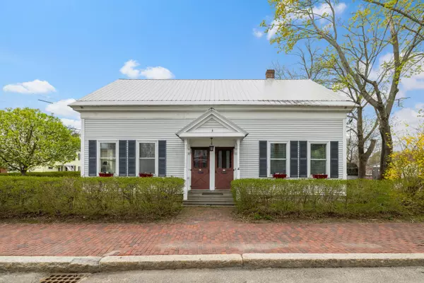 113-115 Beach ST, Saco, ME 04072