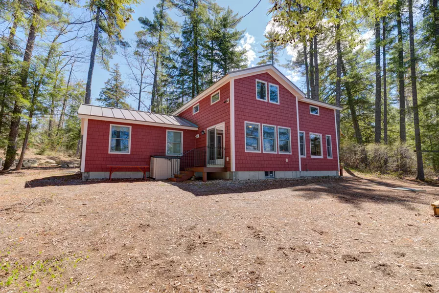 31 Saturday Pond RD, Otisfield, ME 04270