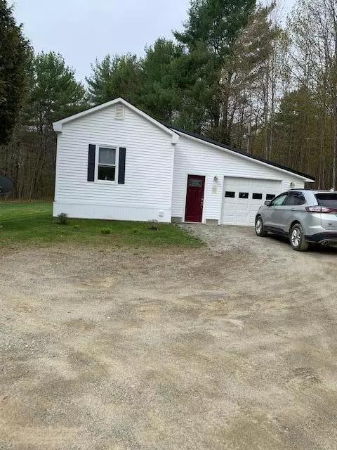 Wilton, ME 04294,25 Cemetery RD