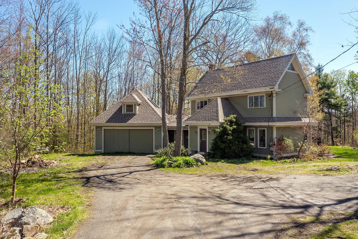 305 Howe Hill RD, Camden, ME 04843