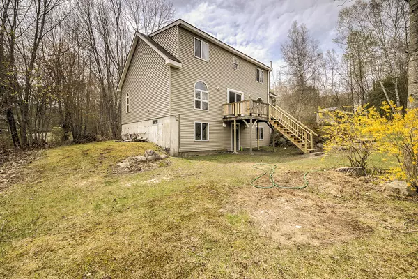 Warren, ME 04864,94 Birch LN