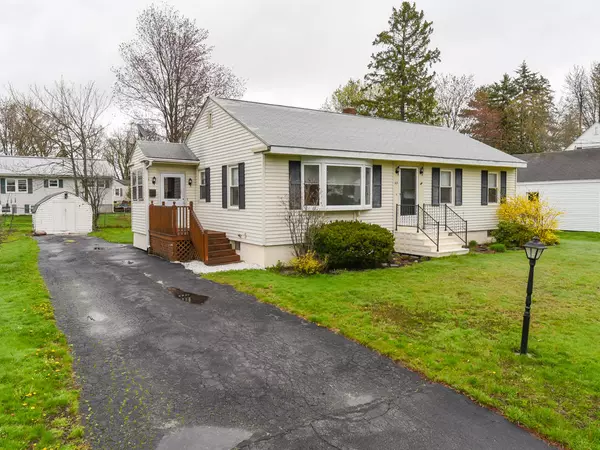 Portland, ME 04103,63 Hennessy DR