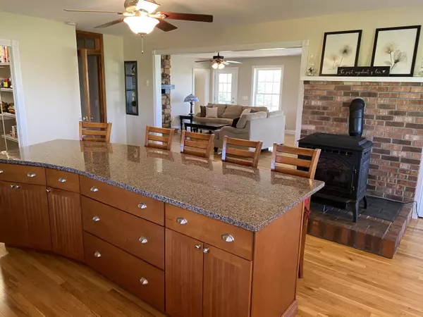 Hermon, ME 04401,9 Homsted LN