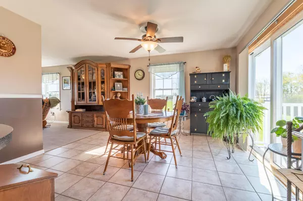 Hermon, ME 04401,10 Bog RD