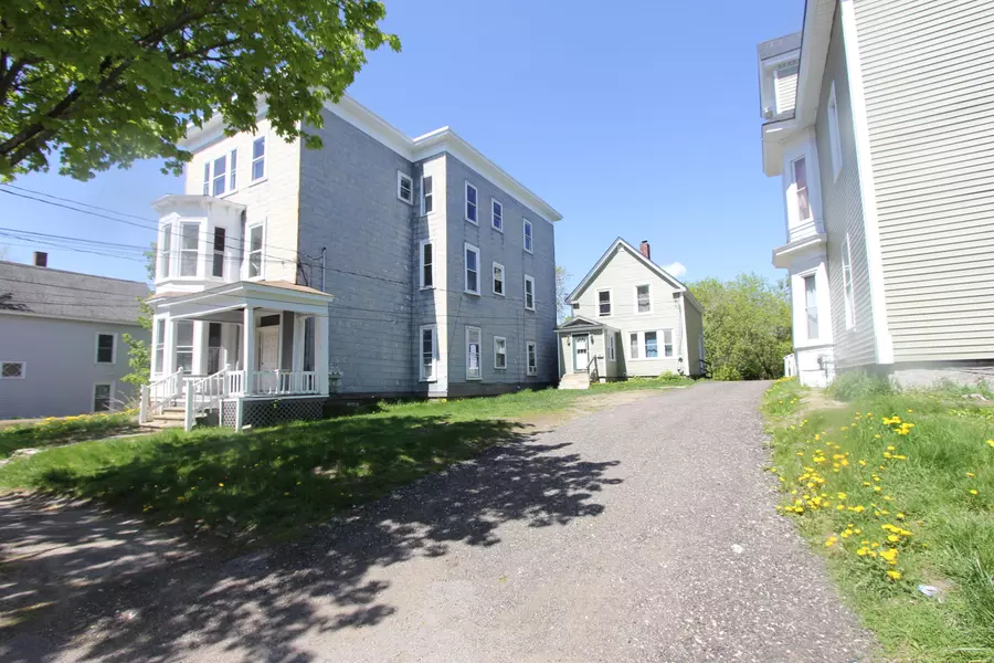 120 College ST, Lewiston, ME 04240