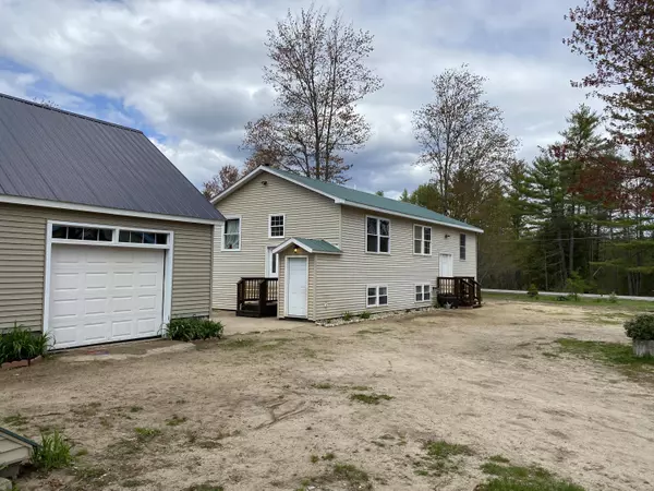 1 Hemlock LN, Limington, ME 04049