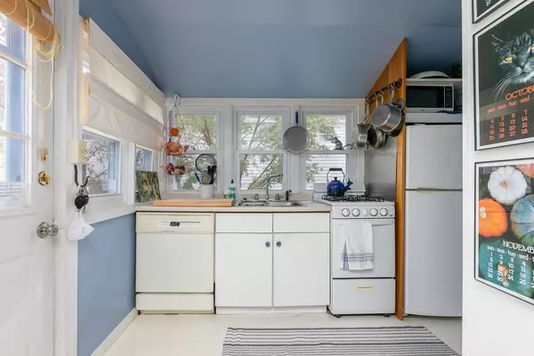 South Portland, ME 04106,24A Myrtle LN