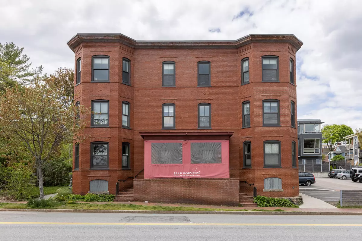 Portland, ME 04101,127 York ST #2