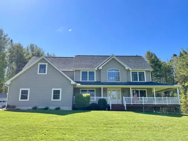 34 Beech Ridge DR, Hermon, ME 04401