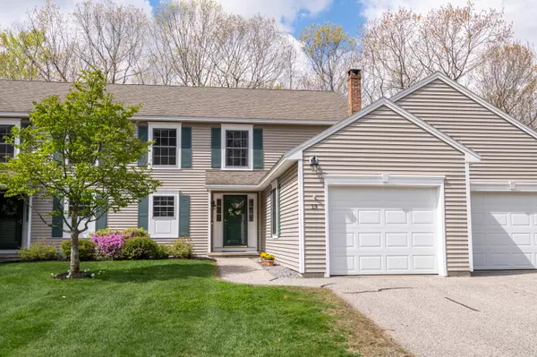 13 Garnet DR #13, Topsham, ME 04086