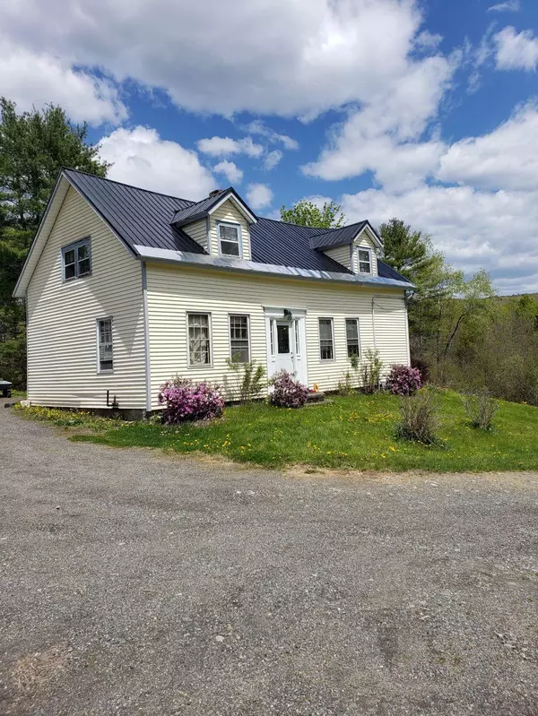 Skowhegan, ME 04976,117 Lambert RD