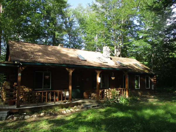 62 Lakeside Estate DR, Monmouth, ME 04259