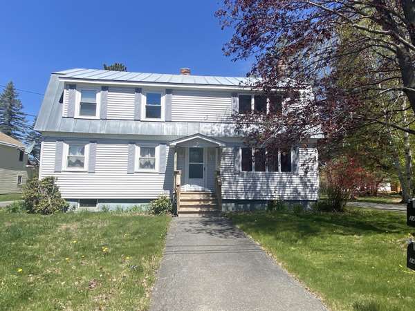 24 John ST, Madison, ME 04950