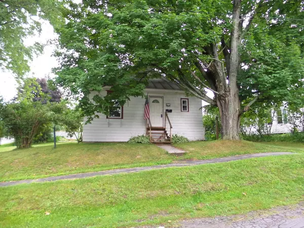 16 West ST, Fairfield, ME 04937