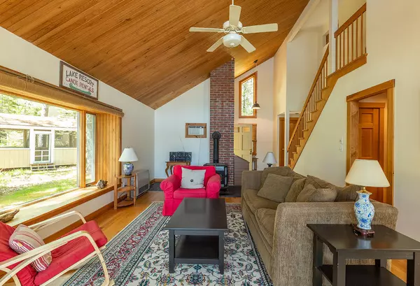 Warren, ME 04864,10 Phoebe LN