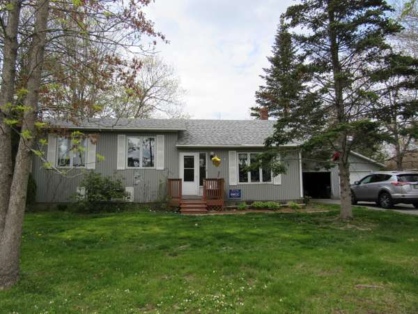 86 Oak ST, Milford, ME 04461