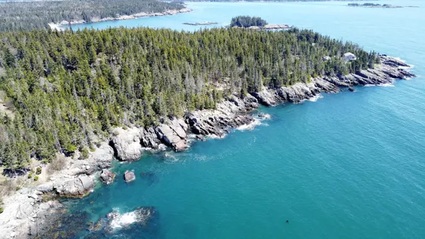 43 Calf Point RD, Roque Bluffs, ME 04654