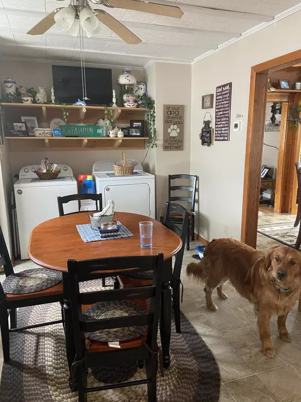 Millinocket, ME 04462,43 Katahdin AVE