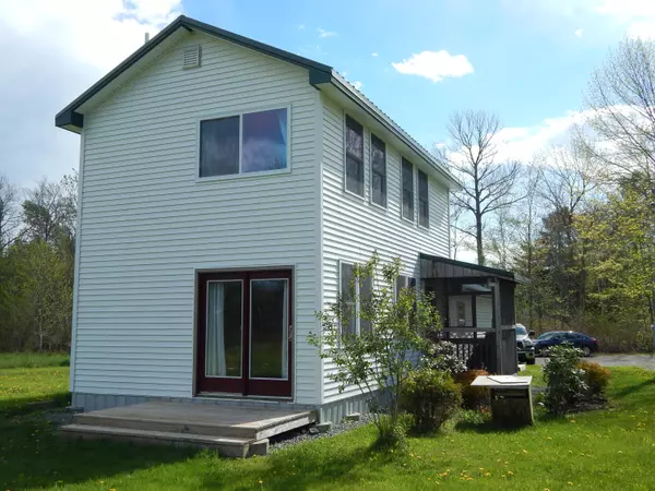 Kenduskeag, ME 04450,409 Clark RD N