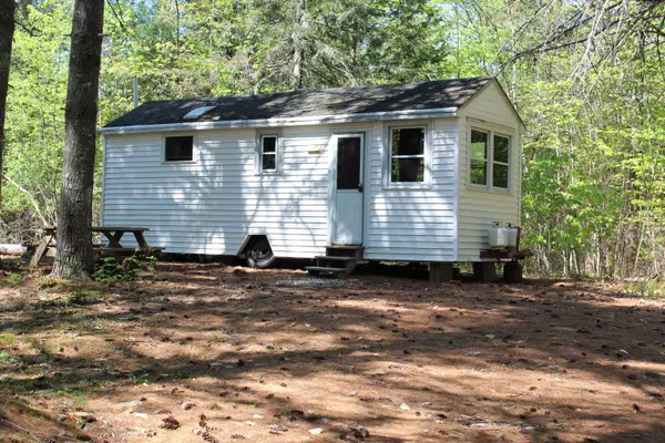 Fryeburg, ME 04037,423 Haleytown RD