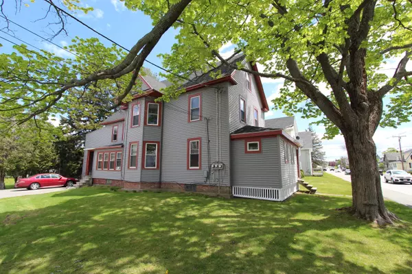 Brewer, ME 04412,276 Wilson ST