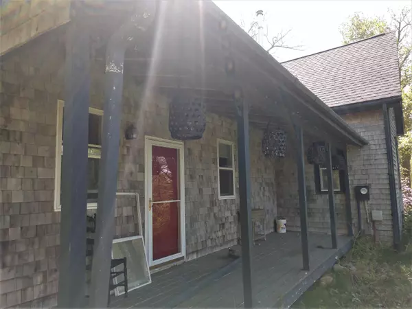 Orland, ME 04472,93 Dunbar RD