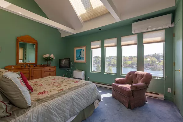 Rockport, ME 04856,4 Harbor View #4