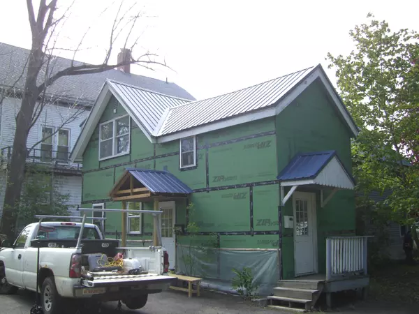 Gardiner, ME 04345,612 Water ST