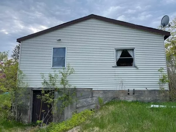 Pittston, ME 04345,535 Nash RD