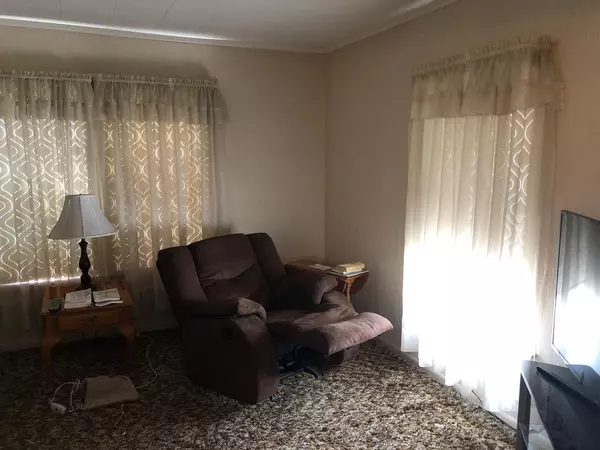 Mexico, ME 04257,8 Bucknum ST