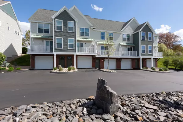 South Portland, ME 04106,16 Heron Cove DR #26