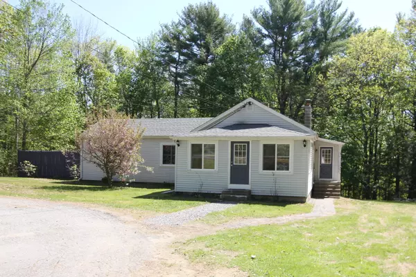 29 Ridge RD, Lisbon, ME 04252