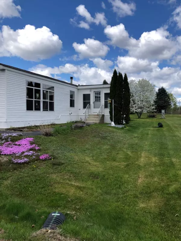 Poland, ME 04274,15 Forest DR