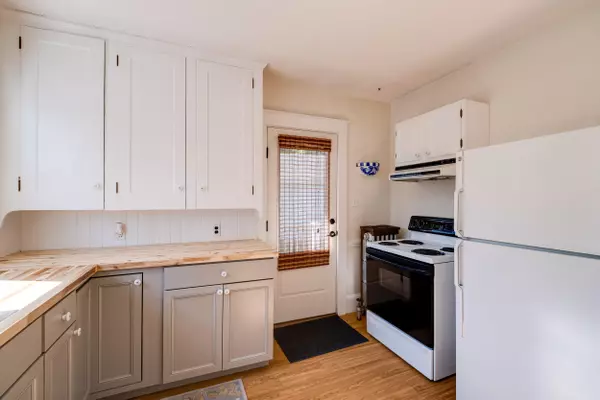 South Portland, ME 04106,86 Chase ST