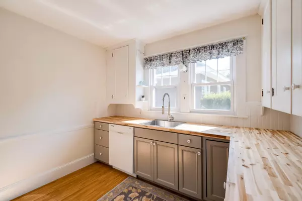 South Portland, ME 04106,86 Chase ST