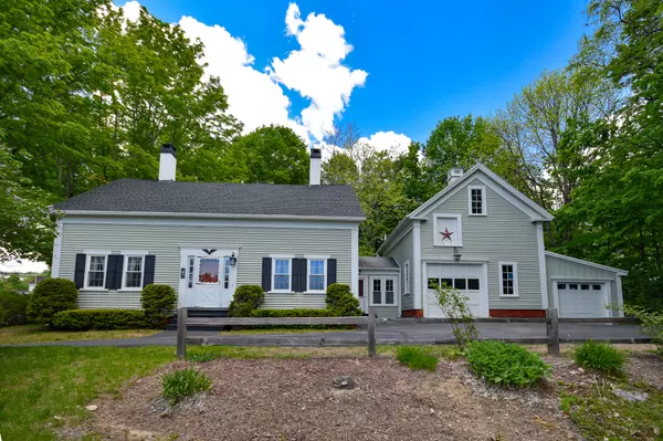 41 Berwick RD, Berwick, ME 03901