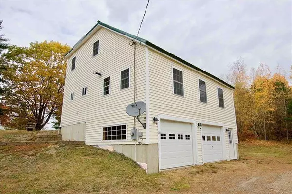 150 Pond RD, Hampden, ME 04444
