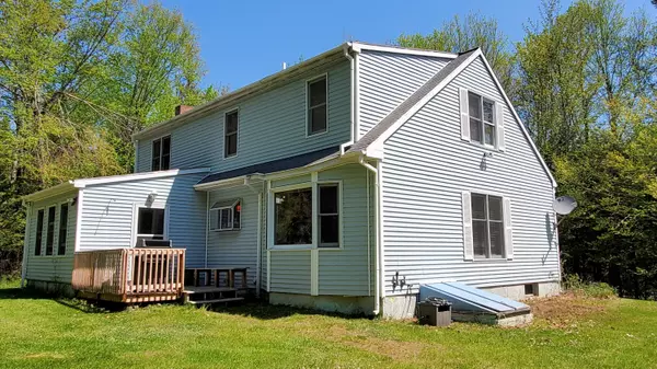 Searsmont, ME 04973,664 New England RD