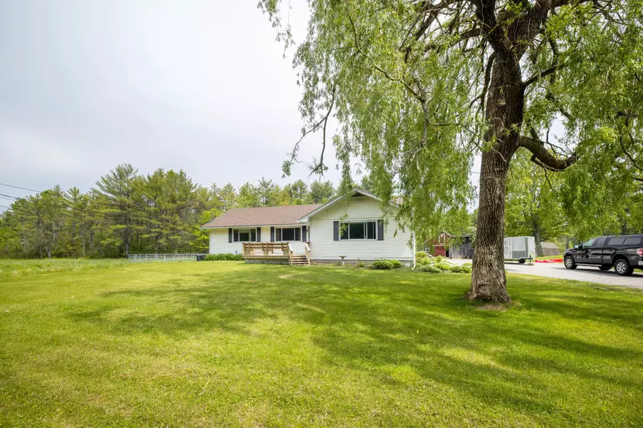 121 Devine RD, Whitefield, ME 04353