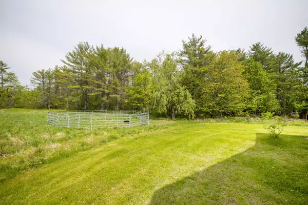 Whitefield, ME 04353,121 Devine RD