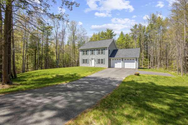 26 Puritan LN, Durham, ME 04222