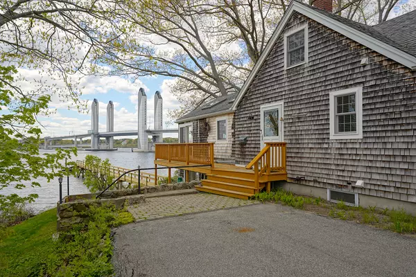 Kittery, ME 03904,32 Mendum AVE