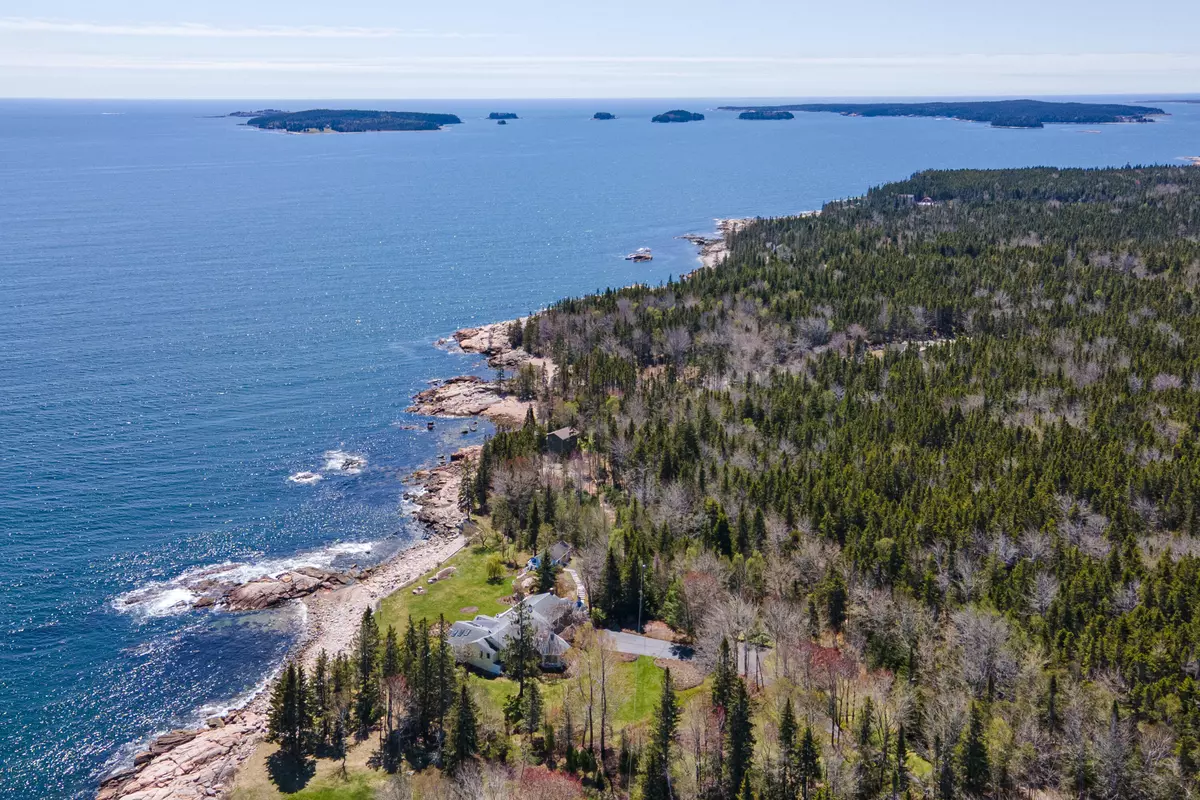 Milbridge, ME 04658,25 Baldwin Head RD