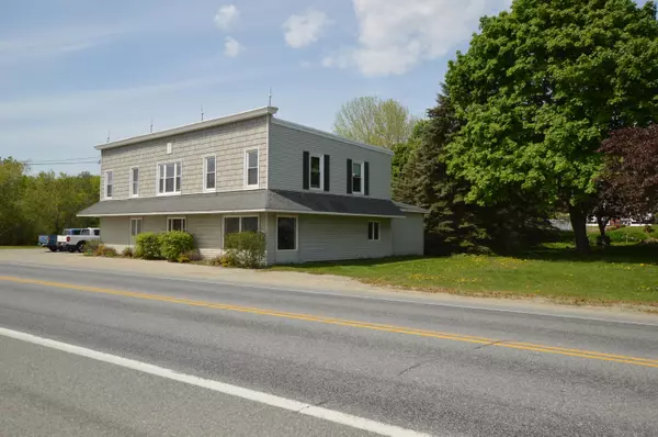 162 Route 133, Winthrop, ME 04364