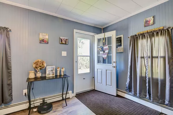 Saco, ME 04072,63 Lafayette ST