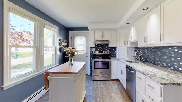 Portland, ME 04103,119 Hennessy DR